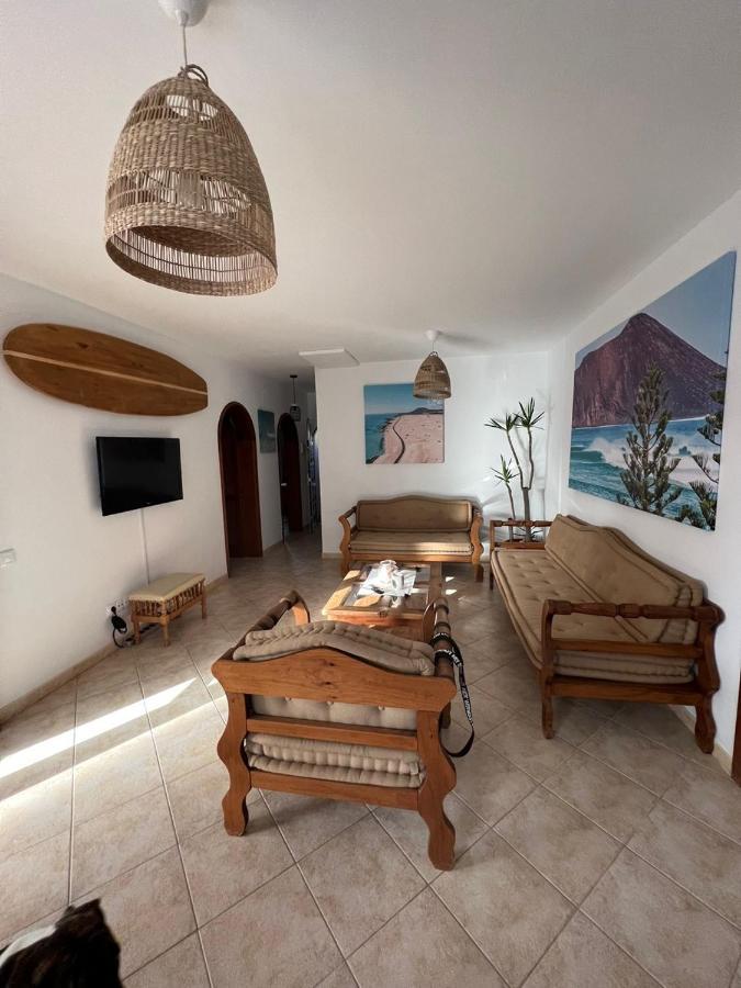 Albergue Pura Vida Surf Camp & School La Oliva Exterior foto